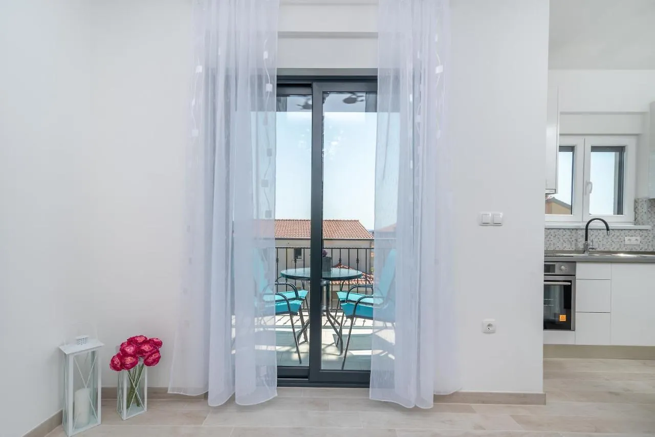 Apartman Pjer Trogir 0*,  Croatia