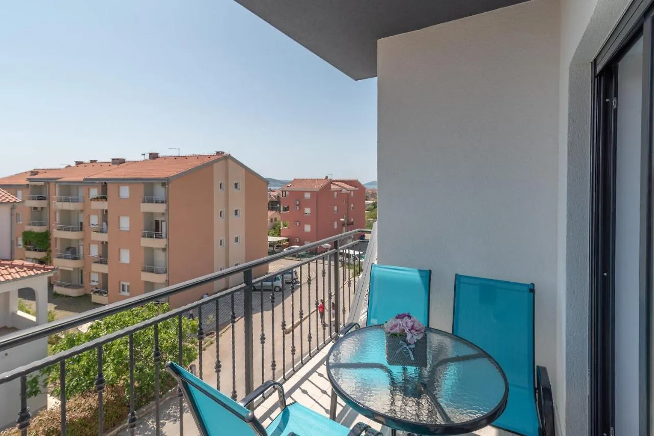 Apartman Pjer Trogir 0*,  Croatia